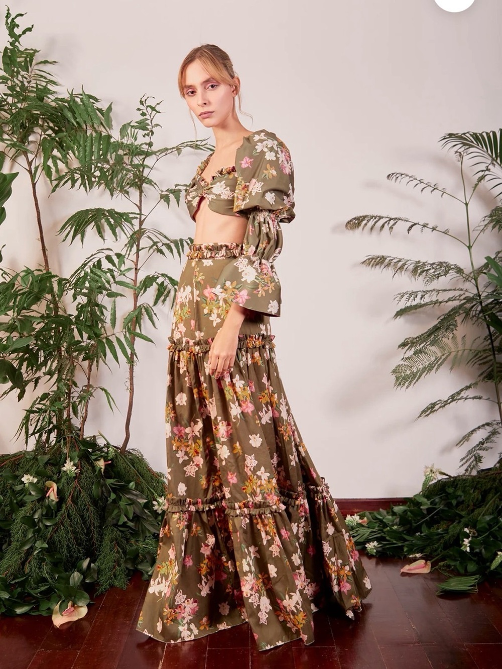 Dos Marquesas Lily Floral Tiered Maxi Skirt Forest Green Size Small